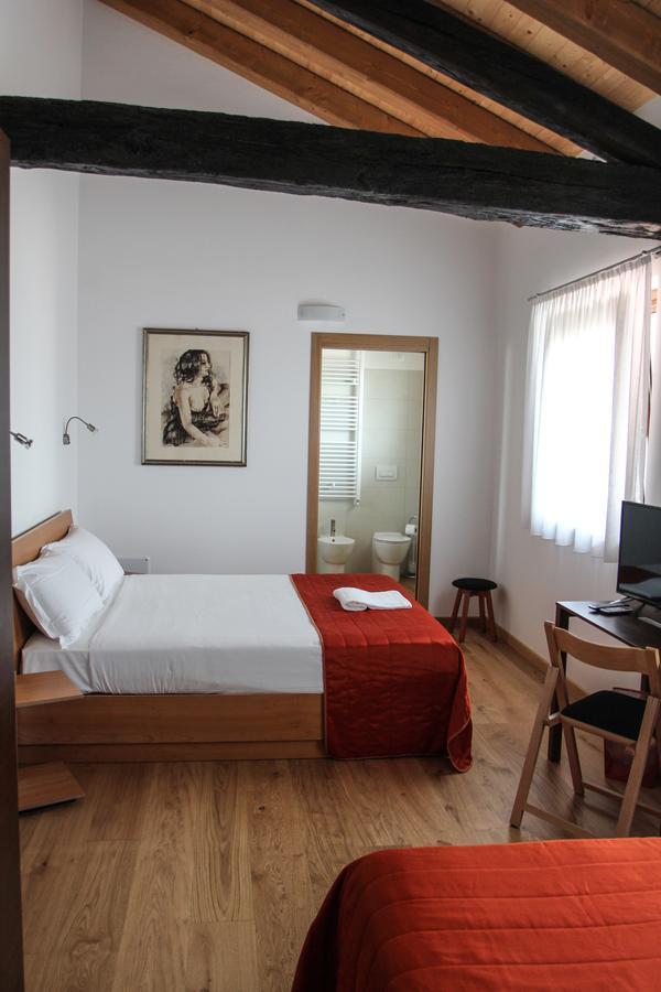 Al Sa di Te Bed & Breakfast Udine Bagian luar foto