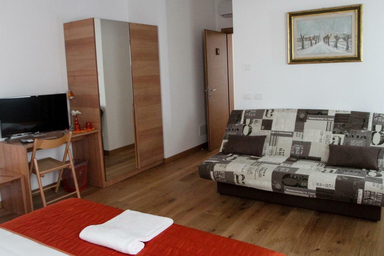 Al Sa di Te Bed & Breakfast Udine Bagian luar foto